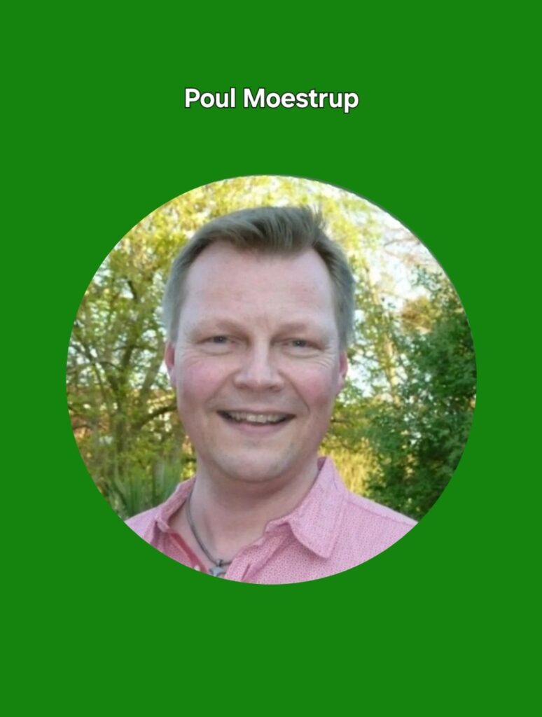 Portrait of Poul Moestrup smiling against a green background, circular photo with his name above the image.